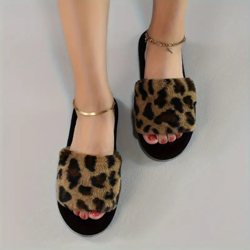 Cozy Leopard Print Women's Slippers