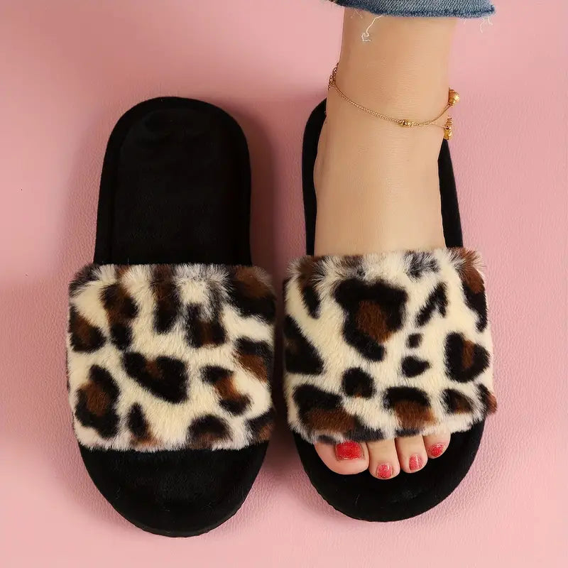 Cozy Leopard Print Women's Slippers